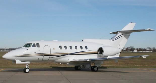 Hawker 700 en renta